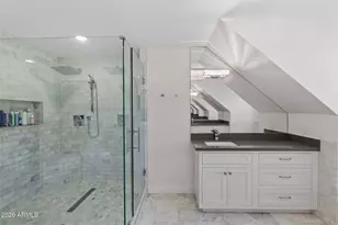 910 E Kaler Dr, Phoenix, AZ 85020 - Photo 23