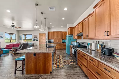 29245 S Buckaroo Road, Congress, AZ 85332 - Photo 11