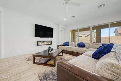 17244 W Loma Lane, Waddell, AZ 85355 - Photo 9