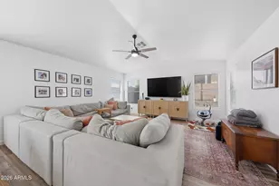 10414 W Daley Ln, Peoria, AZ 85383 - Photo 3