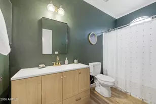 10414 W Daley Ln, Peoria, AZ 85383 - Photo 23