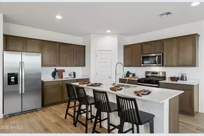 2704 W Sentiero Avenue, Apache Junction, AZ 85120 - Photo 11