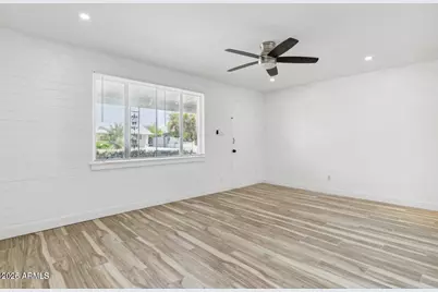 11135 W Florida Avenue, Youngtown, AZ 85363 - Photo 7