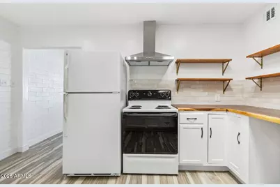 11135 W Florida Avenue, Youngtown, AZ 85363 - Photo 13