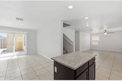 3933 S 82nd Drive, Phoenix, AZ 85043 - Photo 9