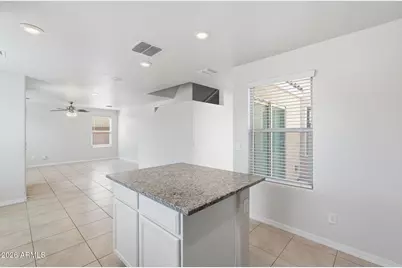 3935 S 82nd Drive, Phoenix, AZ 85043 - Photo 11