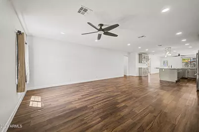 4302 N 18 Place, Phoenix, AZ 85016 - Photo 11