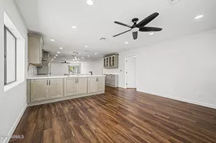 4302 N 18th Pl, Phoenix, AZ 85016 - Photo 17