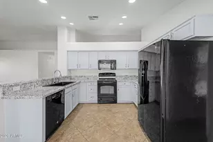 7146 W Voltaire Ave, Peoria, AZ 85381 - Photo 23