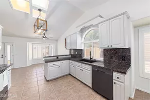 6108 W Shangri La Road W, Glendale, AZ 85304 - Photo 11
