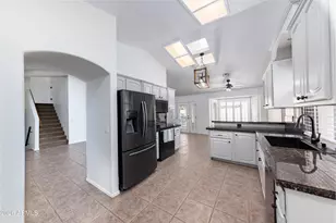 6108 W Shangri La Road W, Glendale, AZ 85304 - Photo 9