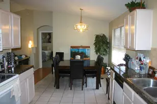 4827 E Mossman Rd, Phoenix, AZ 85054 - Photo 5