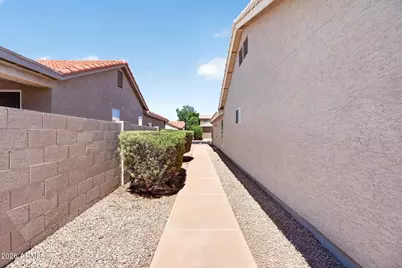 10209 E Coopers Hawk Drive, Sun Lakes, AZ 85248 - Photo 39