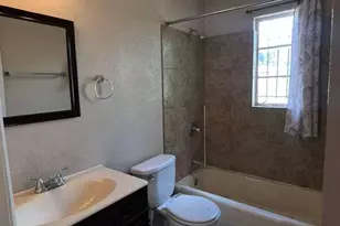 3242 W Sells Dr, Phoenix, AZ 85017 - Photo 5