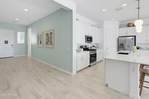 15039 W Desert Hollow Dr, Surprise, AZ 85387 - Photo 23
