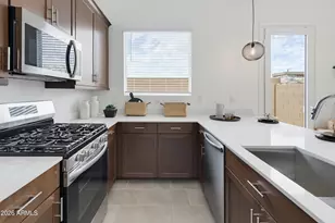 15053 W Desert Hollow Dr, Surprise, AZ 85387 - Photo 45