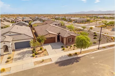 15053 W Desert Hollow Drive, Surprise, AZ 85387 - Photo 73