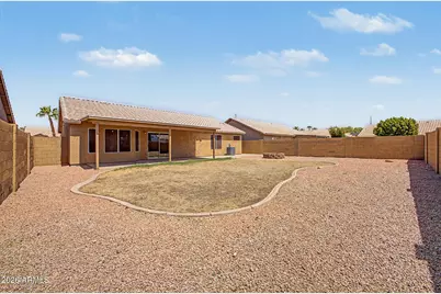 2339 E San Tan Drive, Gilbert, AZ 85296 - Photo 17
