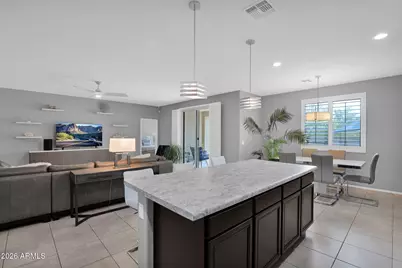 10219 W Lawrence Lane, Peoria, AZ 85345 - Photo 5