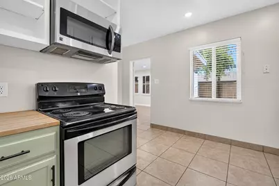 1007 E Citrus Way, Phoenix, AZ 85014 - Photo 9