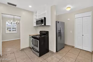 1007 E Citrus Wy, Phoenix, AZ 85014 - Photo 13