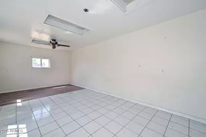 11840 N 49th Avenue, Glendale, AZ 85304 - Photo 15