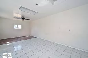 11840 N 49th Ave, Glendale, AZ 85304 - Photo 15