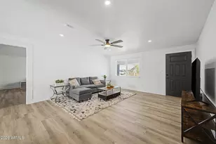 1626 N 55th Dr, Phoenix, AZ 85035 - Photo 9