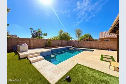 18819 N 39th Way, Phoenix, AZ 85050 - Photo 3