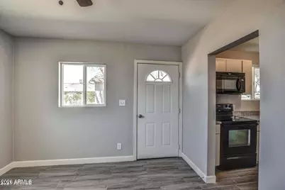 6807 N 61st Avenue, Glendale, AZ 85301 - Photo 5
