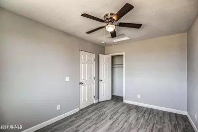 6807 N 61st Avenue, Glendale, AZ 85301 - Photo 11