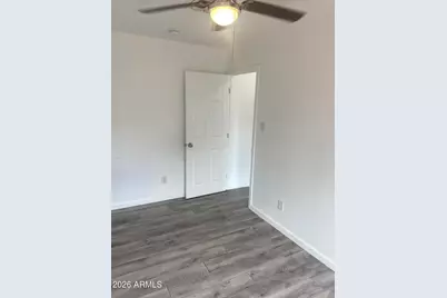 6706 N 55th Avenue, Glendale, AZ 85301 - Photo 11