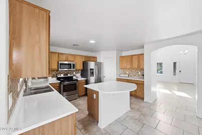 5715 S 17th Avenue, Phoenix, AZ 85041 - Photo 7