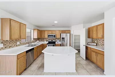 5715 S 17th Avenue, Phoenix, AZ 85041 - Photo 9