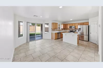 5715 S 17th Avenue, Phoenix, AZ 85041 - Photo 5