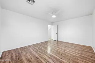 5715 S 17th Ave, Phoenix, AZ 85041 - Photo 15