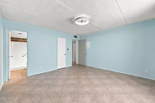 4201 E Camelback Rd, Phoenix, AZ 85018 - Photo 13