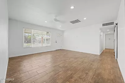 6836 N 33rd Drive, Phoenix, AZ 85017 - Photo 9