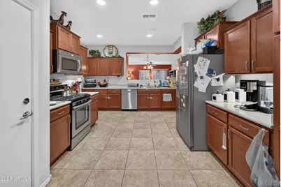 7976 W Candlewood Way, Florence, AZ 85132 - Photo 9