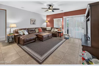 7976 W Candlewood Way, Florence, AZ 85132 - Photo 11