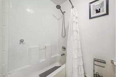 2141 W Ian Drive, Phoenix, AZ 85041 - Photo 33