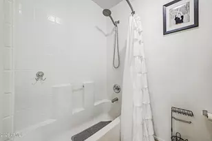2141 W Ian Dr, Phoenix, AZ 85041 - Photo 33