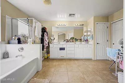 2141 W Ian Drive, Phoenix, AZ 85041 - Photo 25