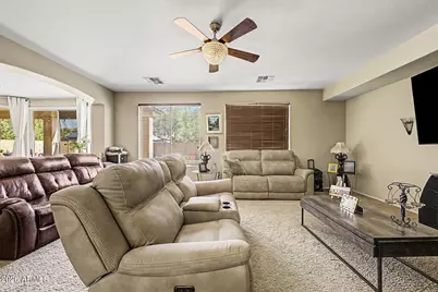2141 W Ian Drive, Phoenix, AZ 85041 - Photo 11