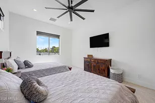 3526 E Hazelwood St, Phoenix, AZ 85018 - Photo 35