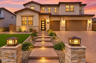 1920 E Villa Linda Dr E, Phoenix, AZ 85024 - Photo 1