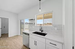 13642 S Del Rio Rd, Arizona City, AZ 85123 - Photo 7