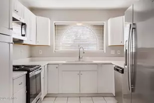 11820 N 75th Dr, Peoria, AZ 85345 - Photo 13