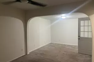 4525 E Alta Vista Rd, Phoenix, AZ 85042 - Photo 11