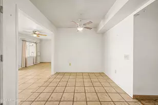 13230 N 99th Dr, Sun City, AZ 85351 - Photo 11